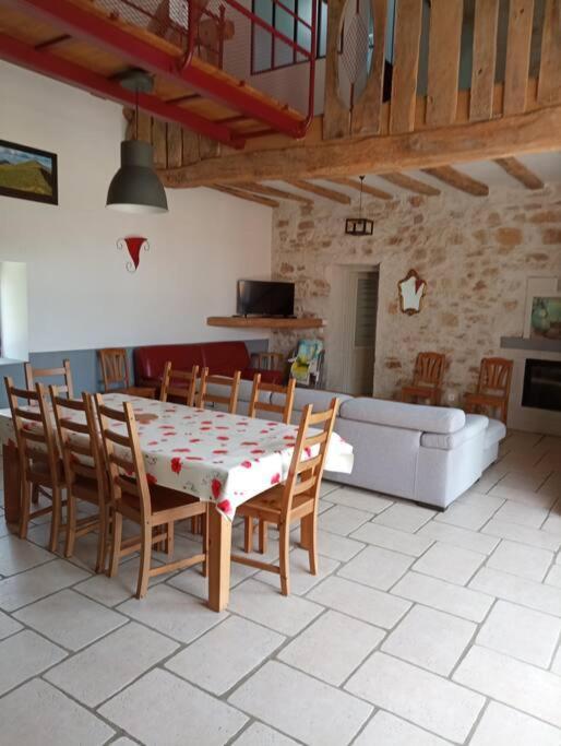 Villa Longere Berrichonne, Calme Absolu, 13 Personnes Saint-Pierre-les-Etieux Esterno foto